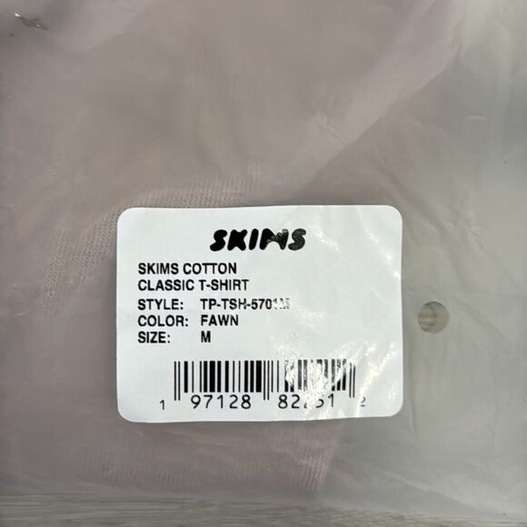 Skims Cotton Relaxed Tee Fawn Size Medium NWT in packaging - Picture 8 of 8